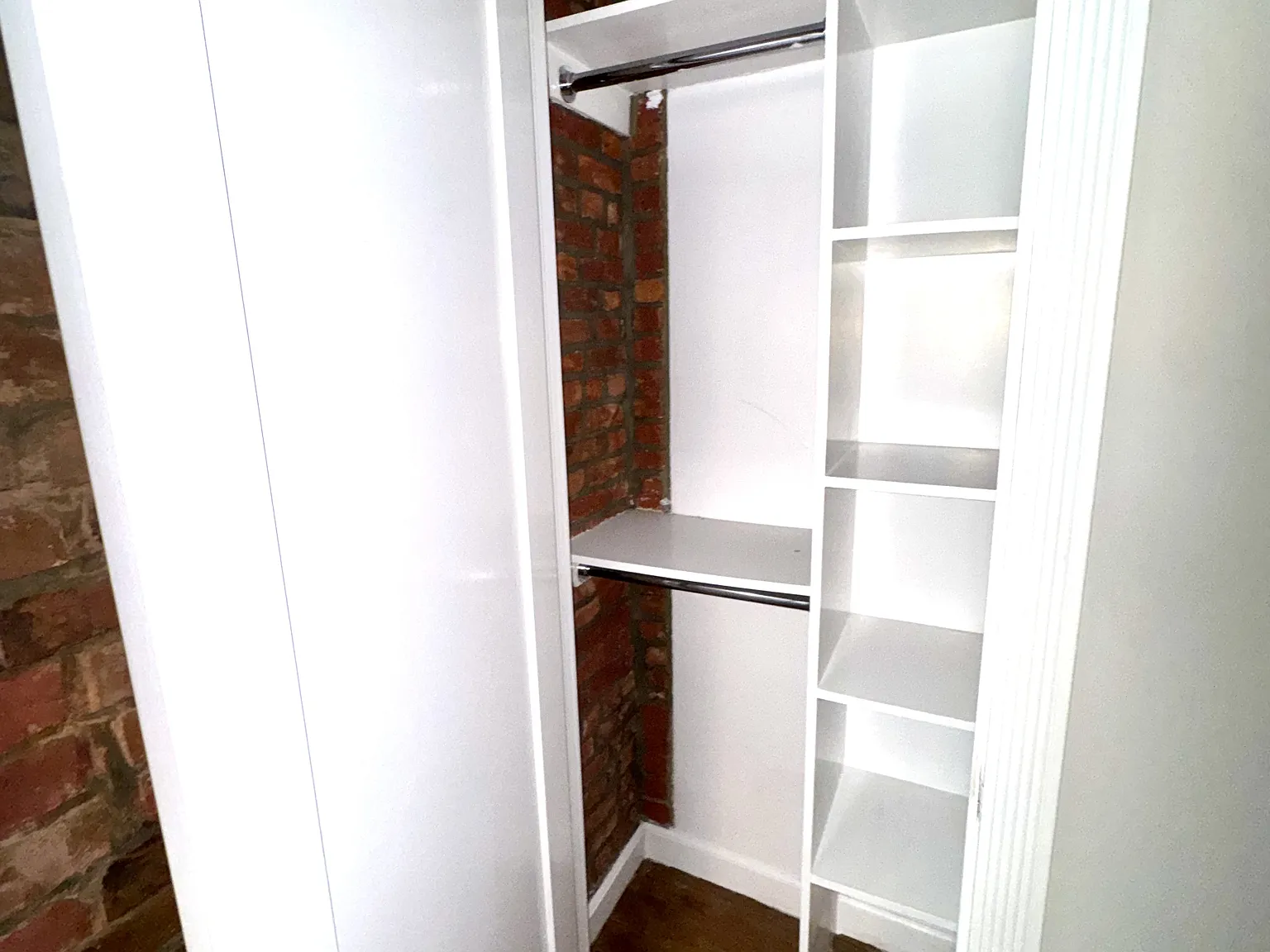 213 East 26th Street — Photo 4