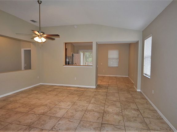3rd image of 2422 Brownwood Dr