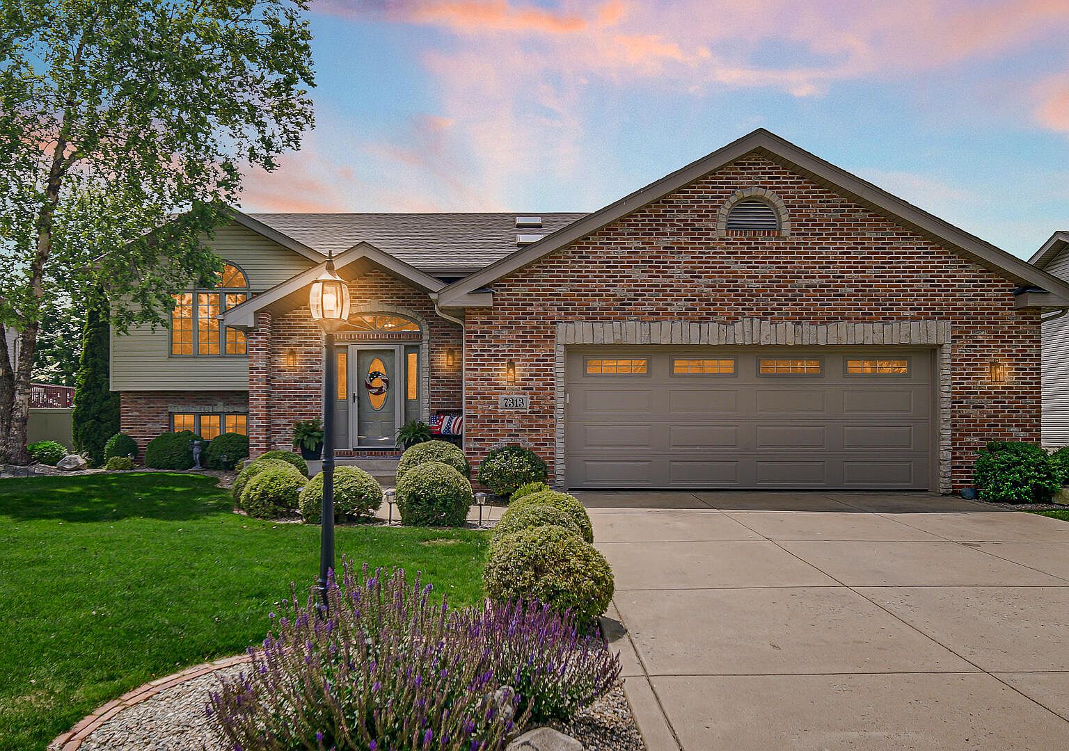 7313 W 91st Pl, Crown Point, IN 46307 | Zillow