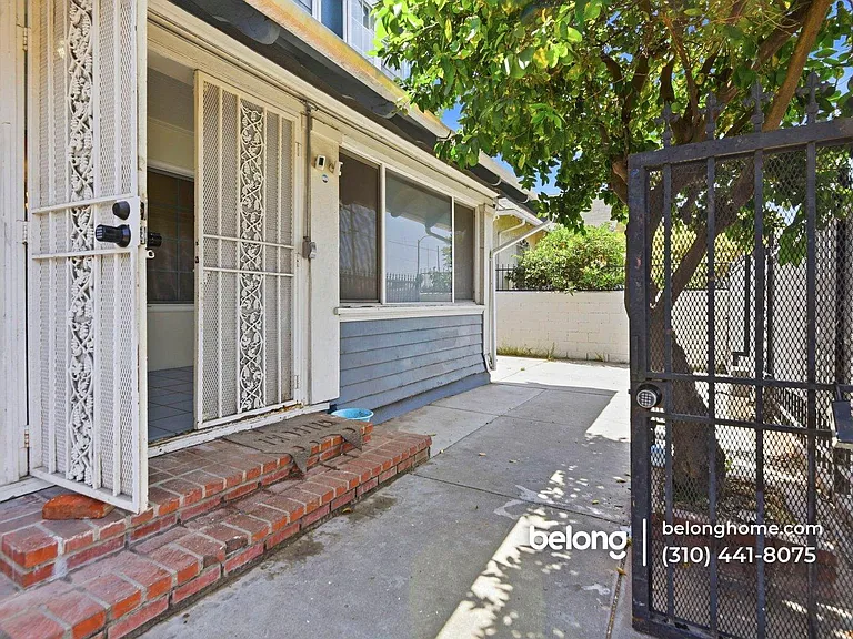 1410 Fedora St — Photo 29