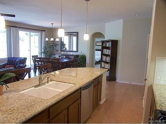 5th image of 34226 Aurora Ct