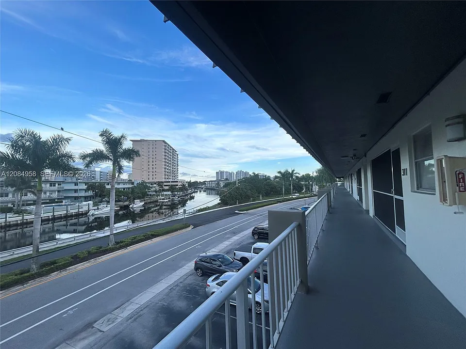 250 Layne Blvd #310