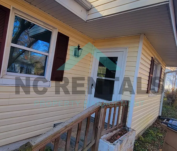 3211 Donnell St — Photo 10