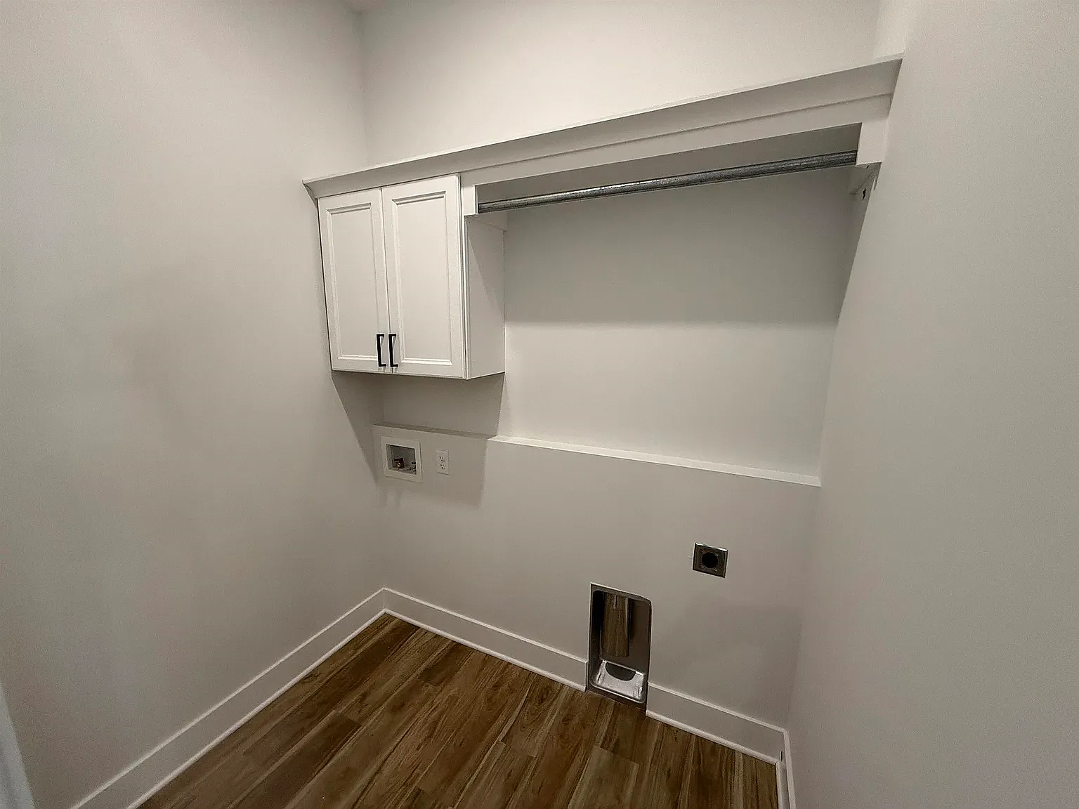 3 bed, 1359 sqft, $1,895 — Photo 2