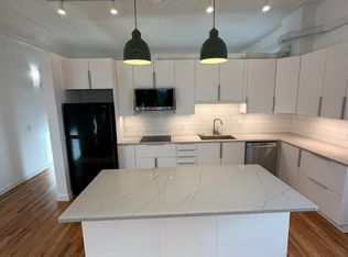 204 W Washington St #3B, Monticello, IL 61856