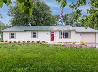 406 W South St, Spring Hill, KS 66083
