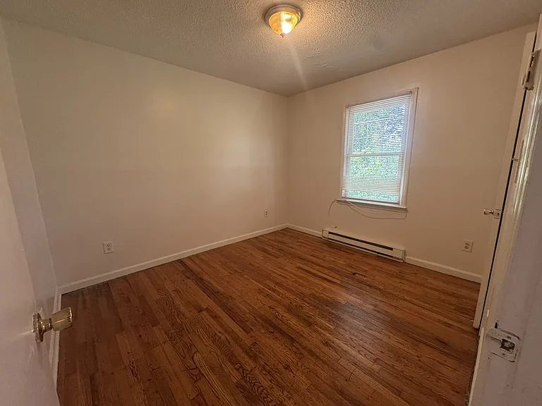 421 Honeywood Ave #B2 — Photo 5