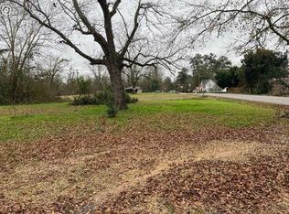 309 Washington St, Ellisville, MS 39437