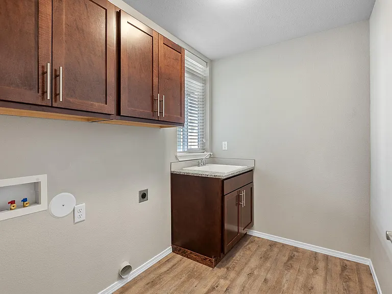 8338 N Seminole Ct — Photo 13