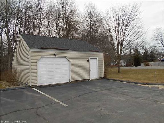 2nd image of 42 Brantwood Dr