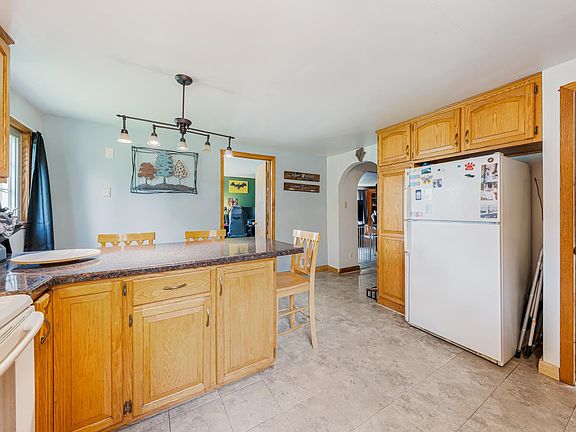 5th image of 1517 Division St