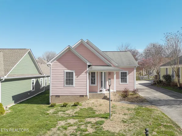 143 Manhattan Ave, Oak Ridge, TN 37830