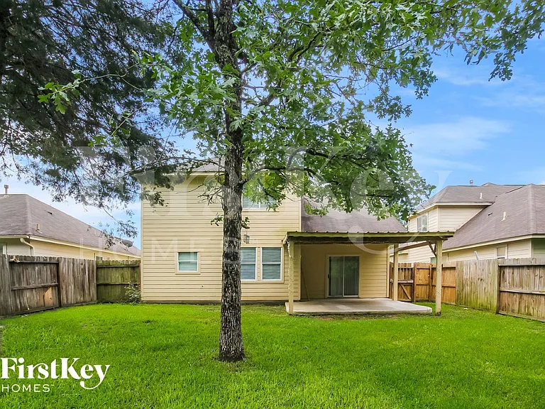 1013 Arbor Way — Photo 14