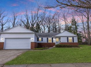 620 Edgerly Rd, Cleveland Heights, OH 44121