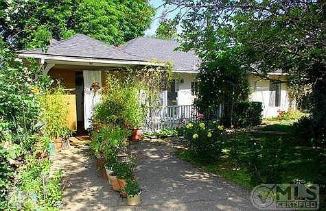 1st image of 104 Taormina Ln