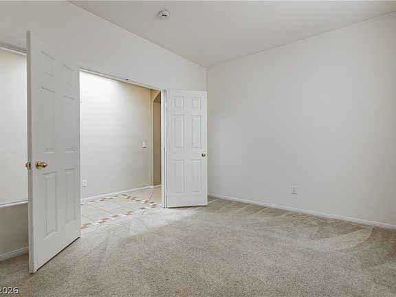 4th image of 11421 Drappo Ave
