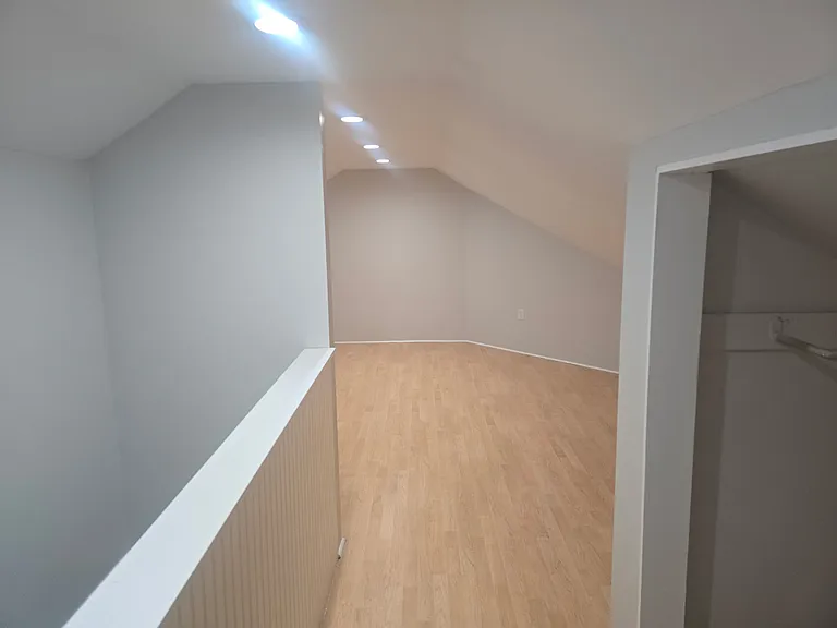 3950 Riverside Dr — Photo 14