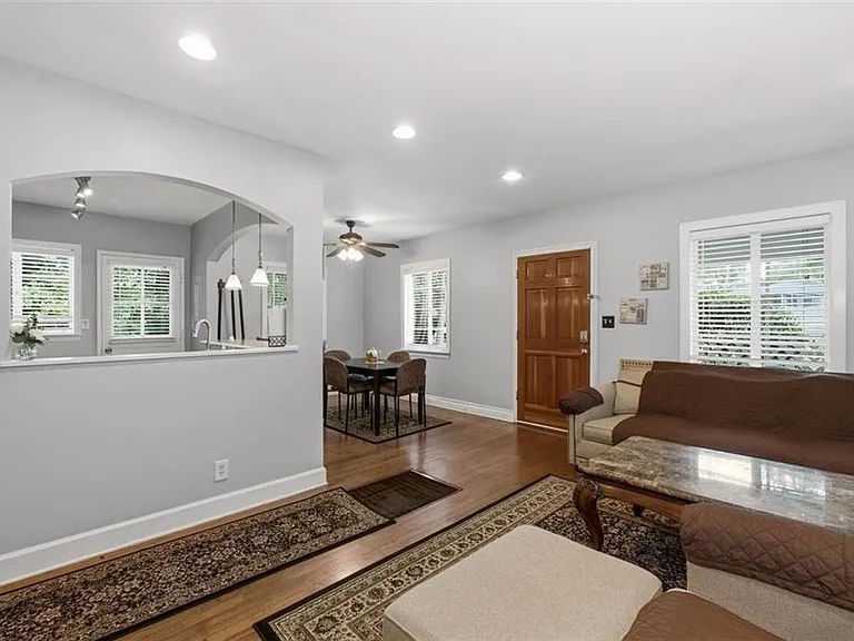 1401 Briarwood Rd NE — Photo 14