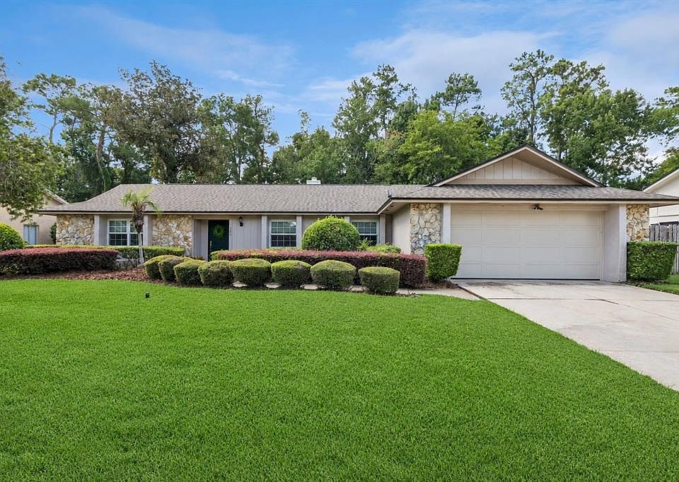 1st image of 734 RIVERBEND BOULEVARD