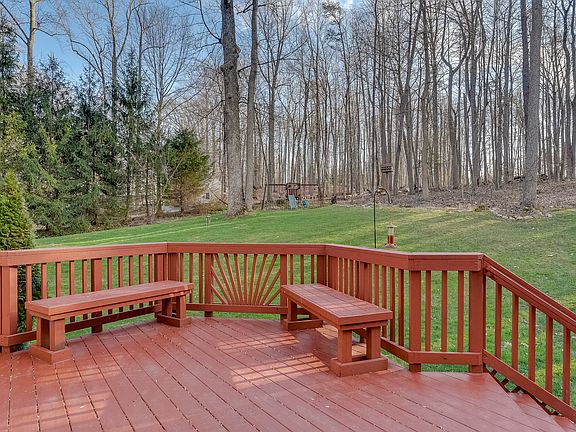 2nd image of 11407 Lilting Ln