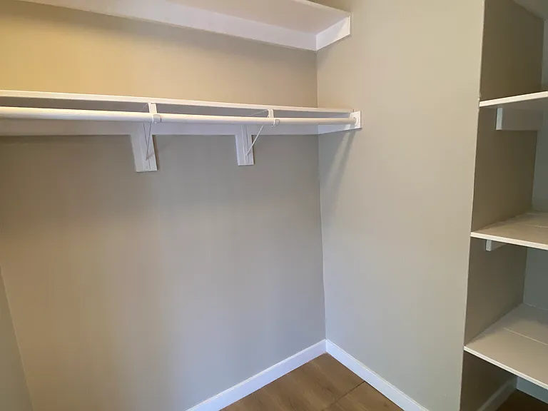5447 Russell Ave #2 — Photo 12