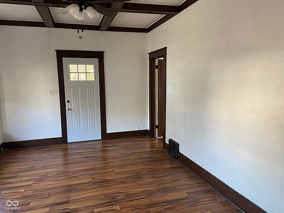 5th image of 207 S Market St