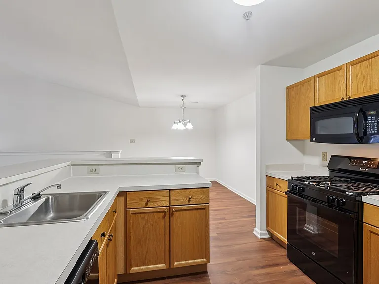Autumn Park Apartments — Photo 57