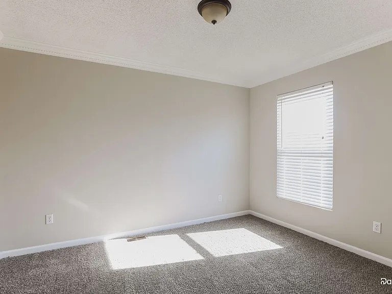 7908 N Lister Ave — Photo 8