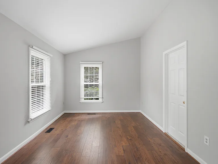 27 Ryan Ct — Photo 30