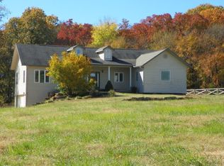 10048 Hidden Acres Rd, Gravette, AR 72736