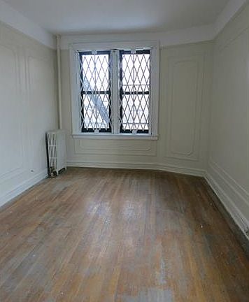 4th image of 755 Oakland Pl APT 2E
