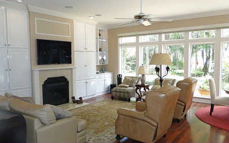 2nd image of 884 NW Scenic Lake Dr