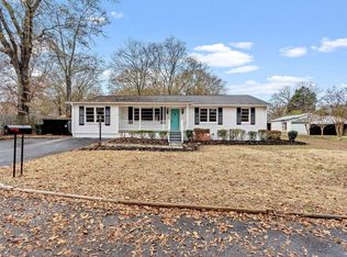 101 Crescent Cir, Fountain Inn, SC 29644