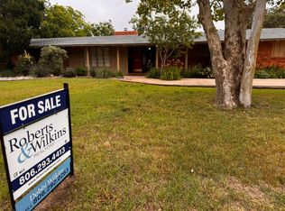 1106 Yonkers St, Plainview, TX 79072