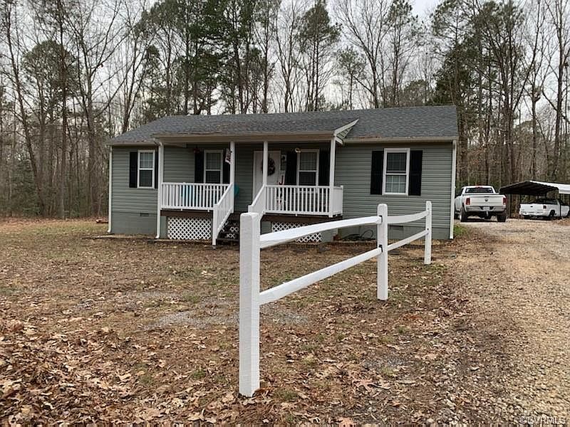 2nd image of 15601 Hills Ln