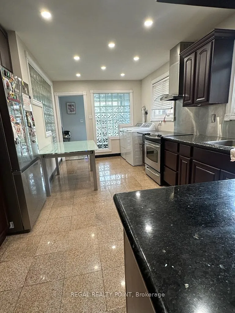 3 bed, $2,850 — Photo 3