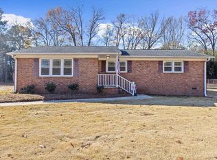 163 Sunset Dr, Cowpens, SC 29330