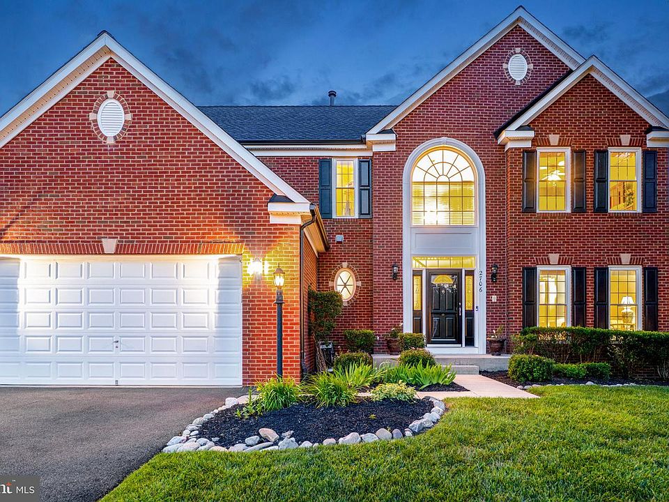 1st image of 2706 Myrtlewood Dr