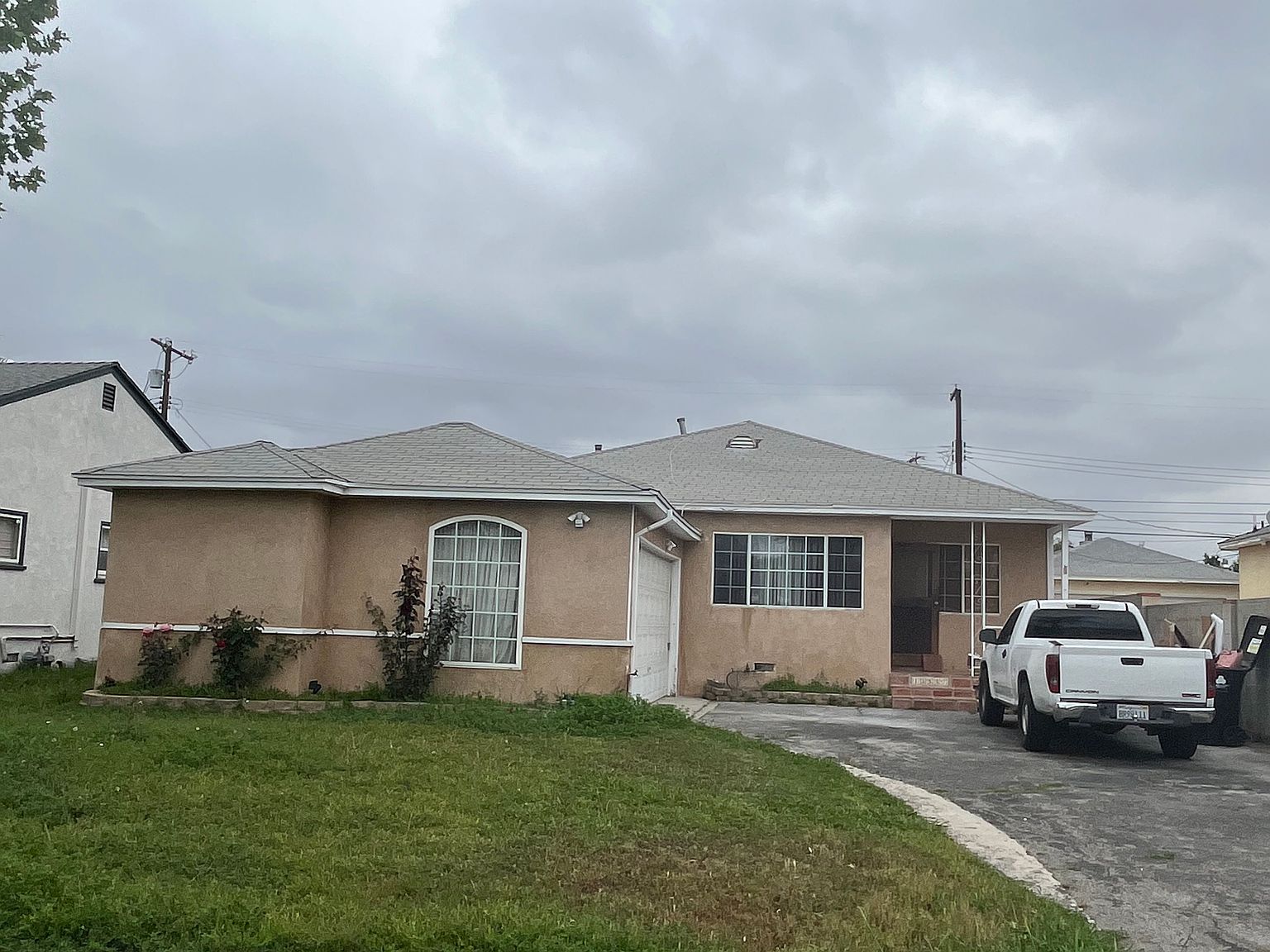 13557 Ottoman St, Pacoima, CA 91331 | Zillow