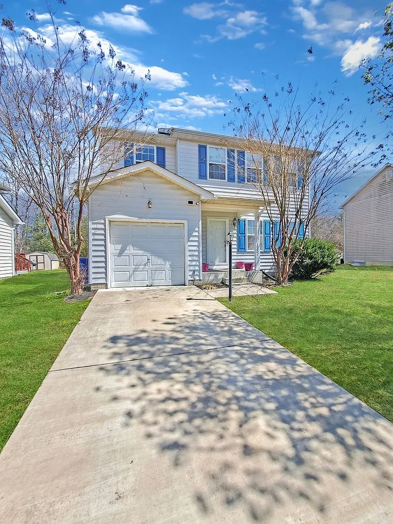 3 bed, 3.0 bath, 1728 sqft, $2,800 — Photo 2