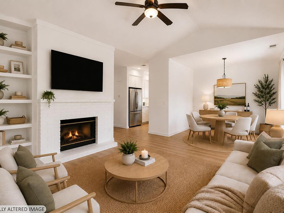 1st image of 779 Bob Crosby Way