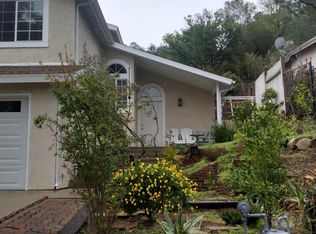 126 Maple Rd, Thousand Oaks, CA 91320