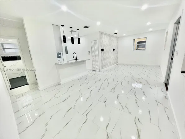 1409 NE 151st Ter, North Miami Beach, FL 33162