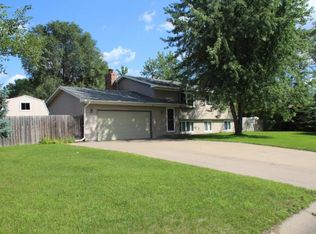 13885 Woodbine St NW, Andover, MN 55304