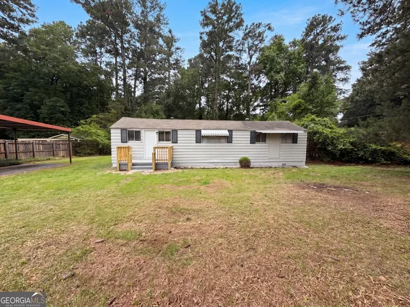 1396 Pine Dr, Atlanta, GA 30349