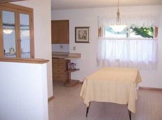 8231 W Sunbury Ct, Milwaukee, WI 53219