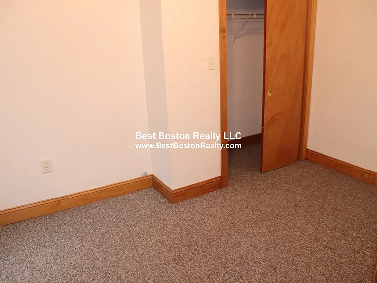 31 Portsmouth St #1L — Photo 4