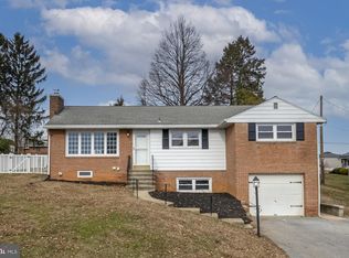 713 Acacia Ave, Reading, PA