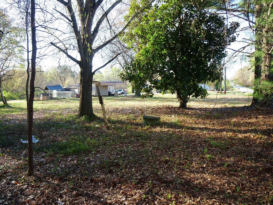 2nd image of 321 Cates Dr