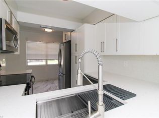 105 Wading Bird Cir #U-104, Naples, FL 34110